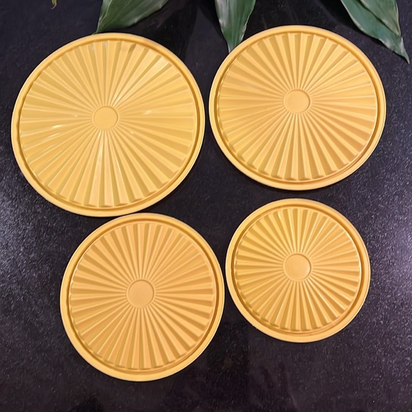 Tupperware - Yellow Nesting Servalier Canister (Set of 4) - Picture 9 of 12